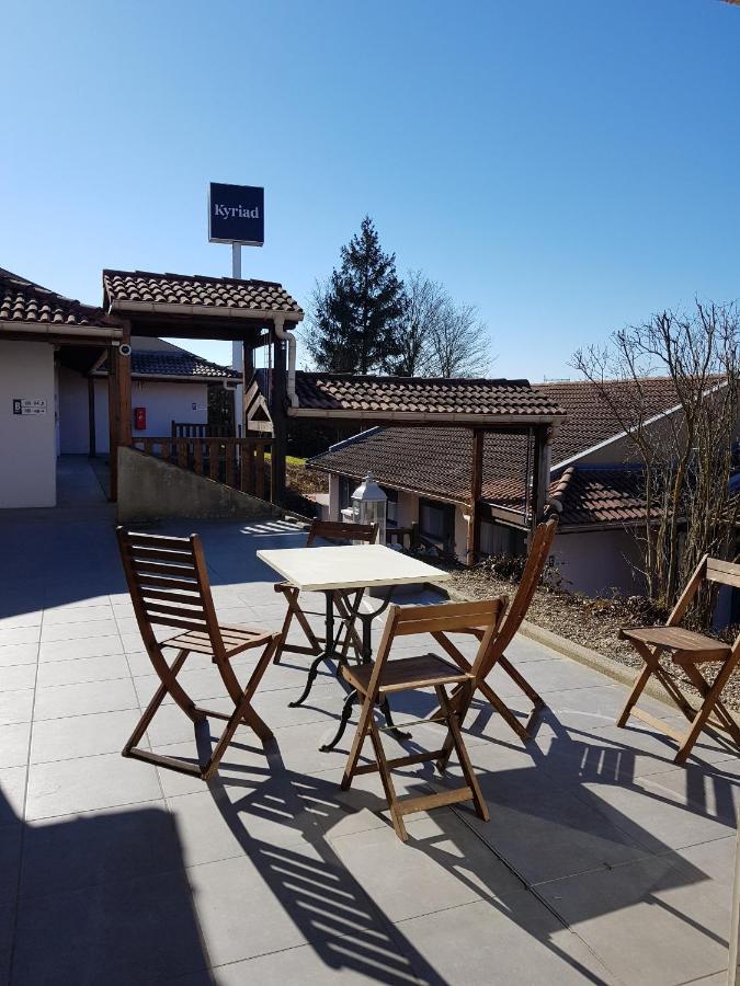 Kyriad Lyon Est - Saint Quentin Fallavier Exterior photo